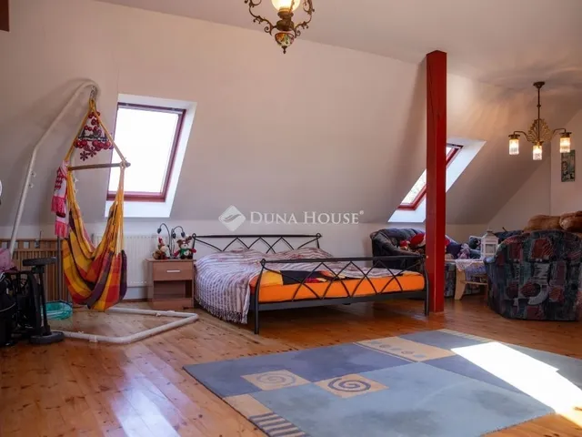 Eladó ház Rönök 223 nm