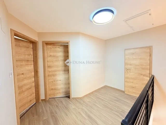 Eladó lakás Sülysáp 123 nm