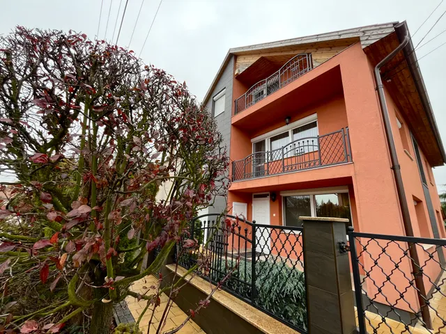 Eladó ház Felsőzsolca 216 nm