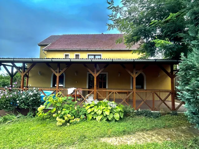 Eladó ház Noszvaj 432 nm