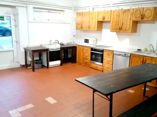 Eladó kereskedelmi és ipari ingatlan Taksony 446 nm
