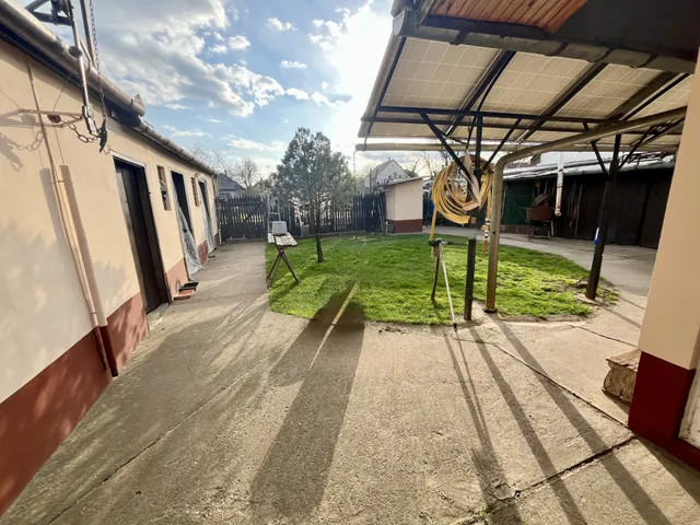 Eladó ház Debrecen, Csapókert 130 nm