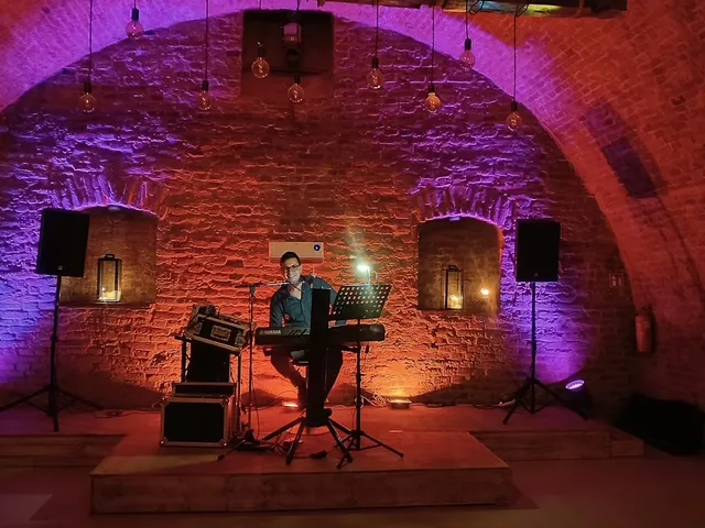 Kiadó kereskedelmi és ipari ingatlan Kaposkeresztúr 150 nm
