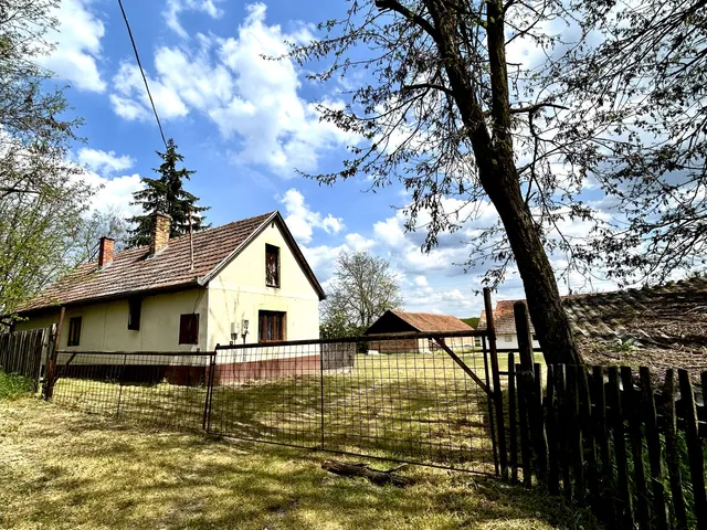 Eladó mezőgazdasági ingatlan Lajosmizse 65 nm