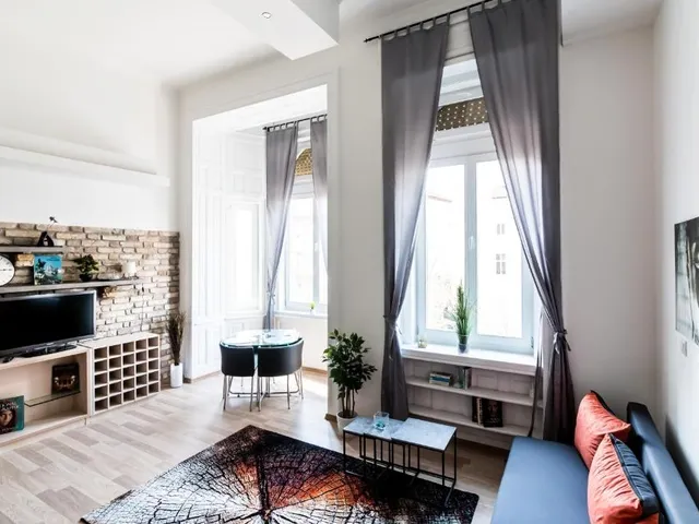 Eladó lakás Budapest VI. kerület 52 nm