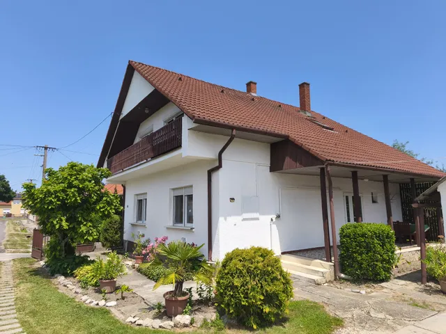 Eladó ház Nagyatád 160 nm