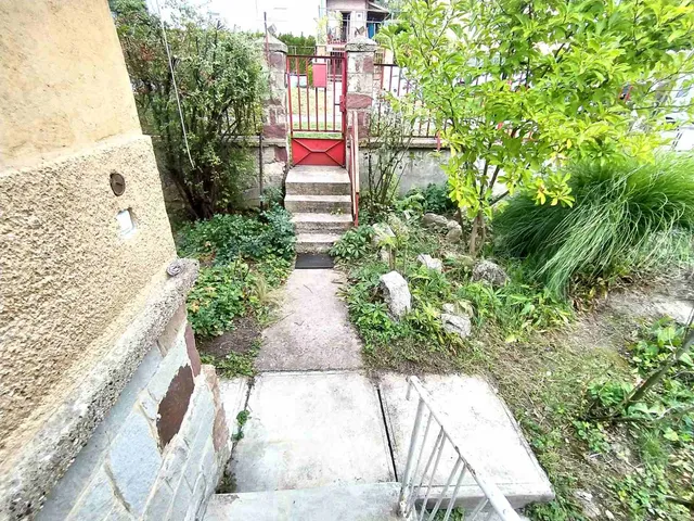 Eladó ház Vác, Kertváros 155 nm