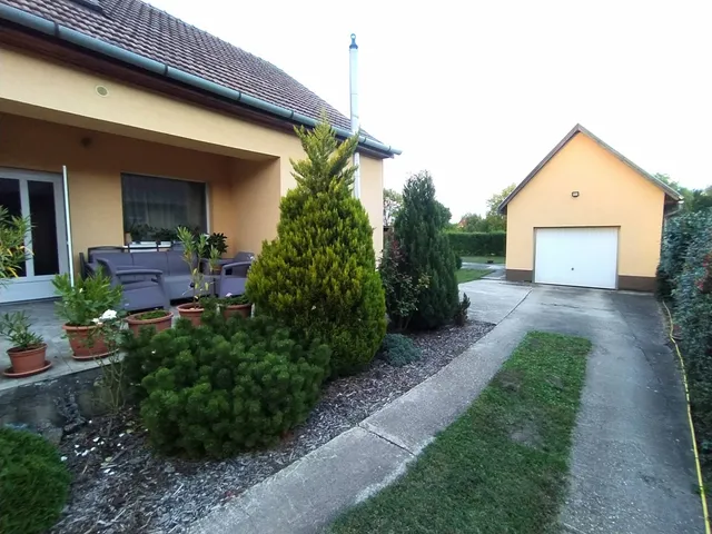 Eladó ház Vácrátót 150 nm