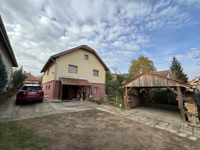 Eladó ház Veresegyház, Táborhely 176 nm