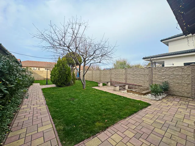 Eladó lakás Debrecen, Biharikert 74 nm