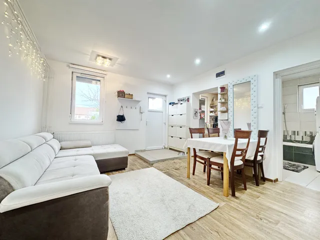 Eladó lakás Debrecen, Biharikert 74 nm