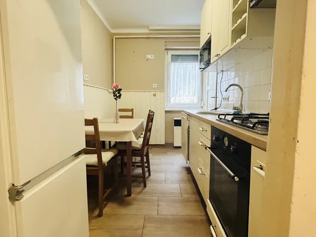 Eladó lakás Vác 64 nm