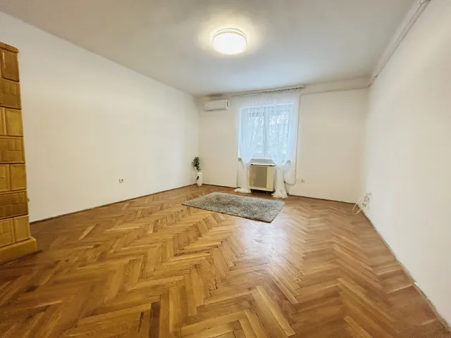 Eladó lakás Vác 64 nm