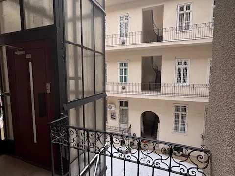 Eladó lakás Budapest II. kerület 109 nm