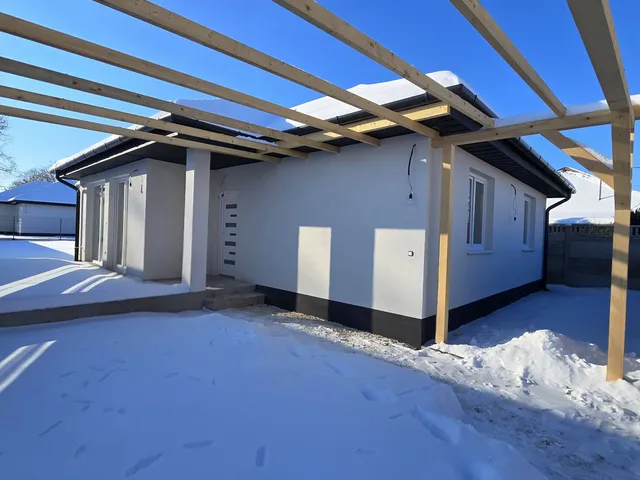 Eladó lakás Bicske, Kertváros 110 nm