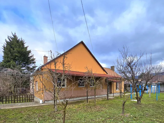 Eladó ház Tatabánya, Kertváros 72 nm