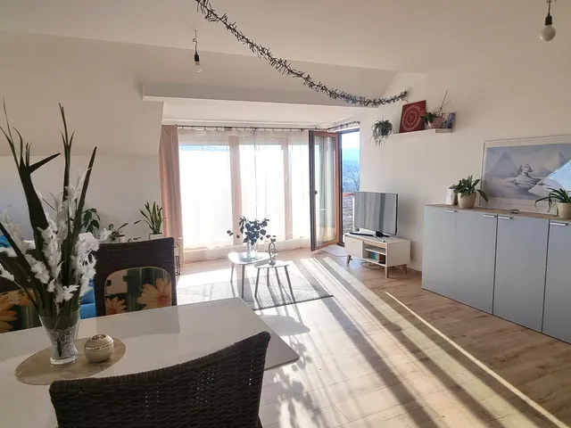 Eladó lakás Pilisborosjenő 114 nm