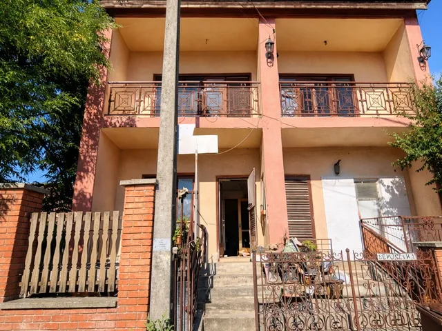 Eladó ház Valkó 222 nm