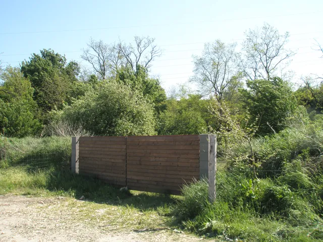 Eladó telek Biatorbágy 23469 nm