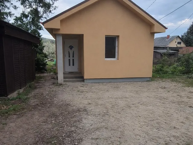 Eladó ház Mogyoród 74 nm