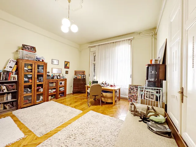 Eladó lakás Debrecen, Belváros 96 nm