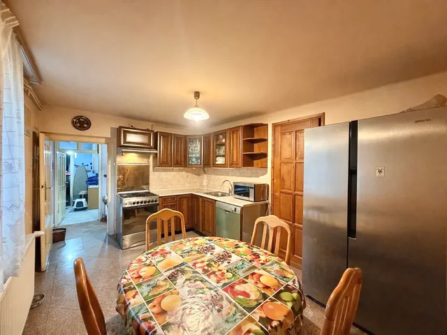 Eladó ház Budapest XVIII. kerület, Szemeretelep 101 nm