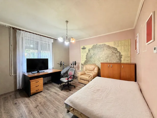 Eladó ház Budapest XVIII. kerület, Szemeretelep 101 nm