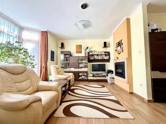 Eladó ház Budapest II. kerület, Pesthidegkút-Ófalu 162 nm