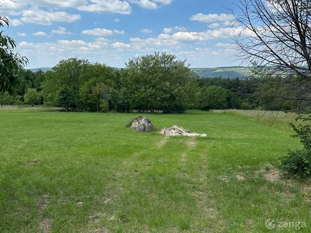 Eladó telek Kehidakustány 1750 nm