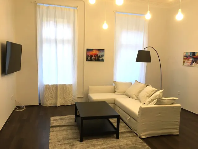 Eladó lakás Budapest VI. kerület, Nagykörúton kívüli terület 52 nm