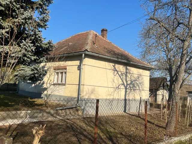 Eladó ház Kutasó, Toldi utca 1. 100 nm