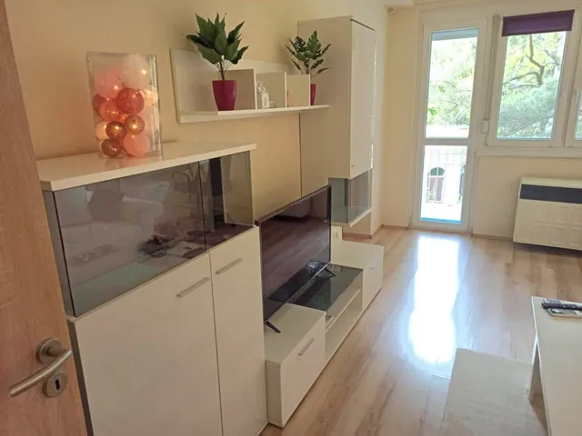 Kiadó lakás Debrecen, Egyetemváros 54 nm