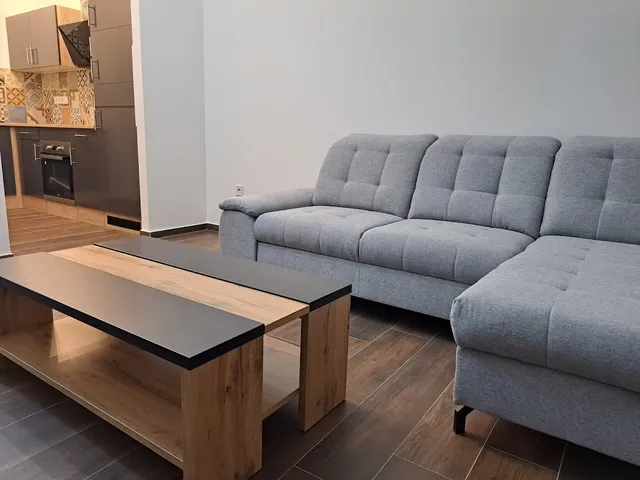 Kiadó lakás Debrecen, Széchenyikert 37 nm