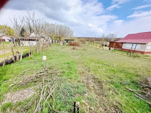 Eladó telek Debrecen, Júliatelep 672 nm