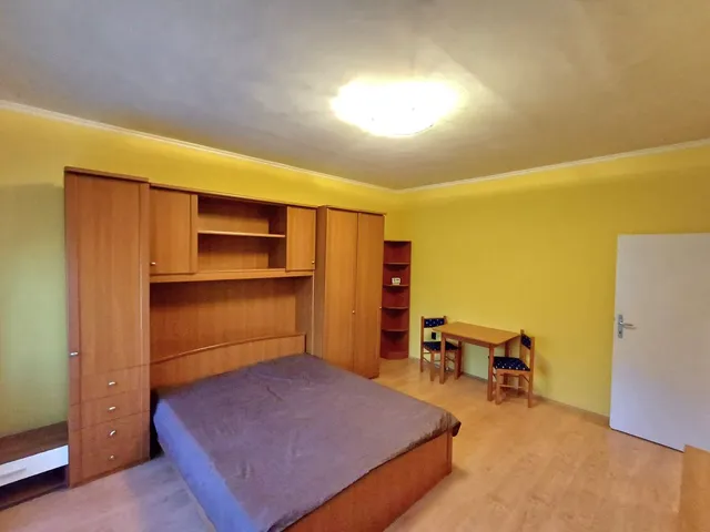 Eladó lakás Debrecen, Egyetemváros 31 nm
