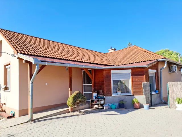 Eladó ház Hajdúsámson, Városközpont 130 nm