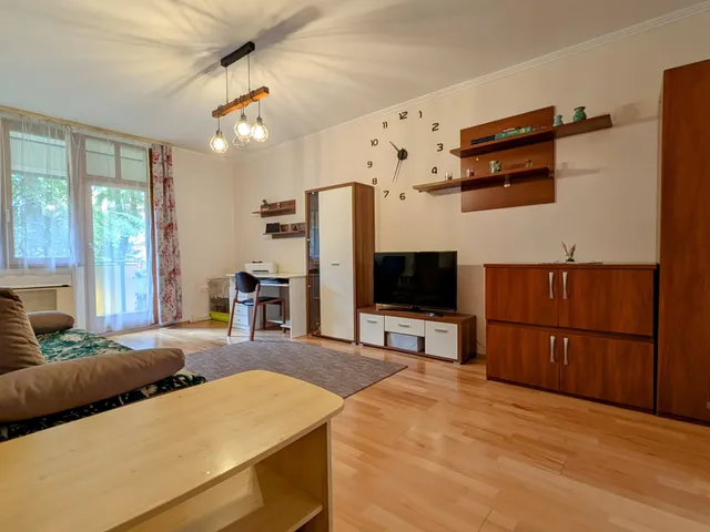 Eladó lakás Kecskemét, Árpádváros 54 nm