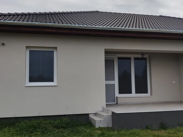 Eladó ház Kecskemét, Árpádváros 110 nm