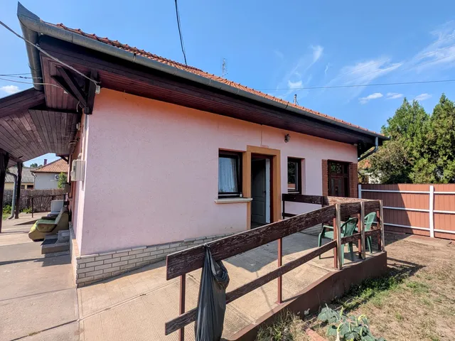 Kiadó ház Kecskemét 16 nm