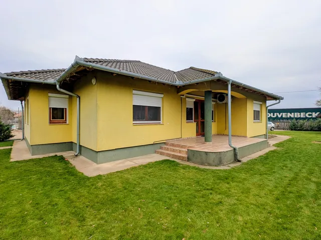 Eladó ház Helvécia 116 nm