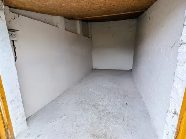 Eladó garázs Kecskemét, Műkertváros 13 nm