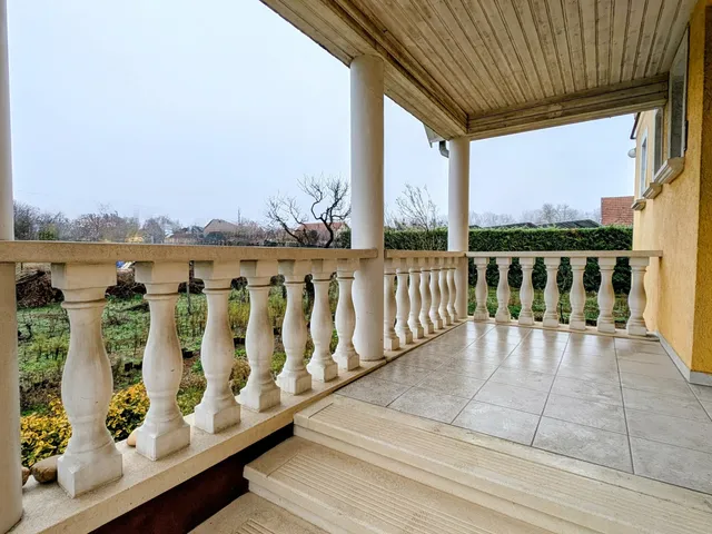 Eladó ház Kecskemét, Felsőszéktó 74 nm