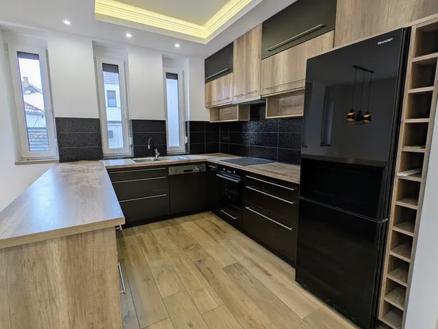 Eladó lakás Kecskemét, Bethlenváros 105 nm