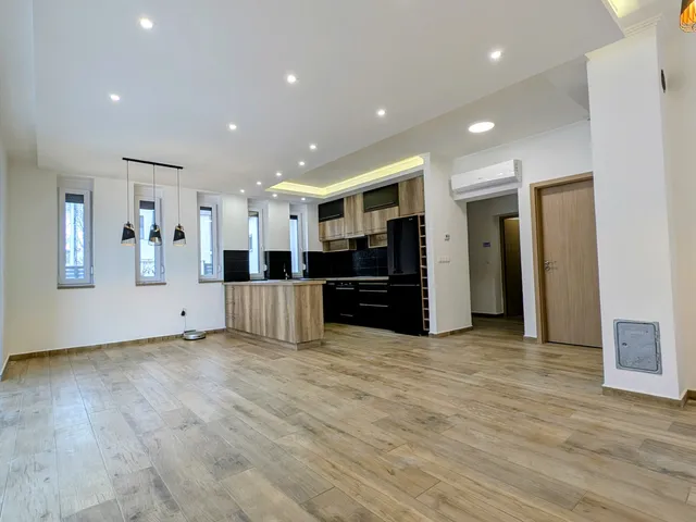 Eladó lakás Kecskemét, Bethlenváros 105 nm