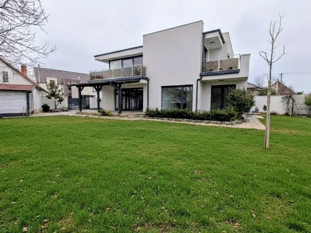 Eladó ház Kecskemét, Bethlenváros 105 nm