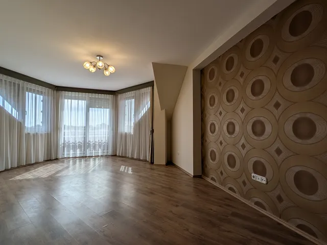 Eladó lakás Kecskemét, Belváros 71 nm