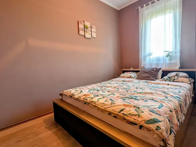 Eladó lakás Kecskemét, Árpádváros 72 nm