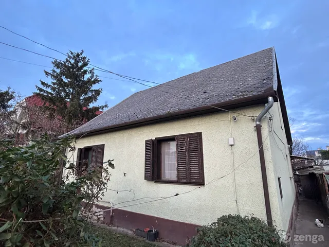 Eladó ház Debrecen, Hatvan utcai kert 100 nm