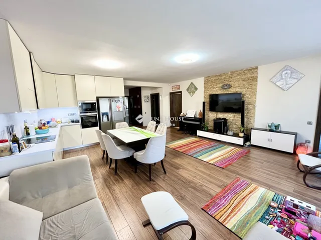 Eladó lakás Nyíregyháza, Belváros 111 nm