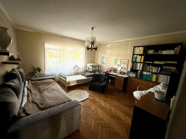 Eladó ház Nyíregyháza, Kertváros 147 nm